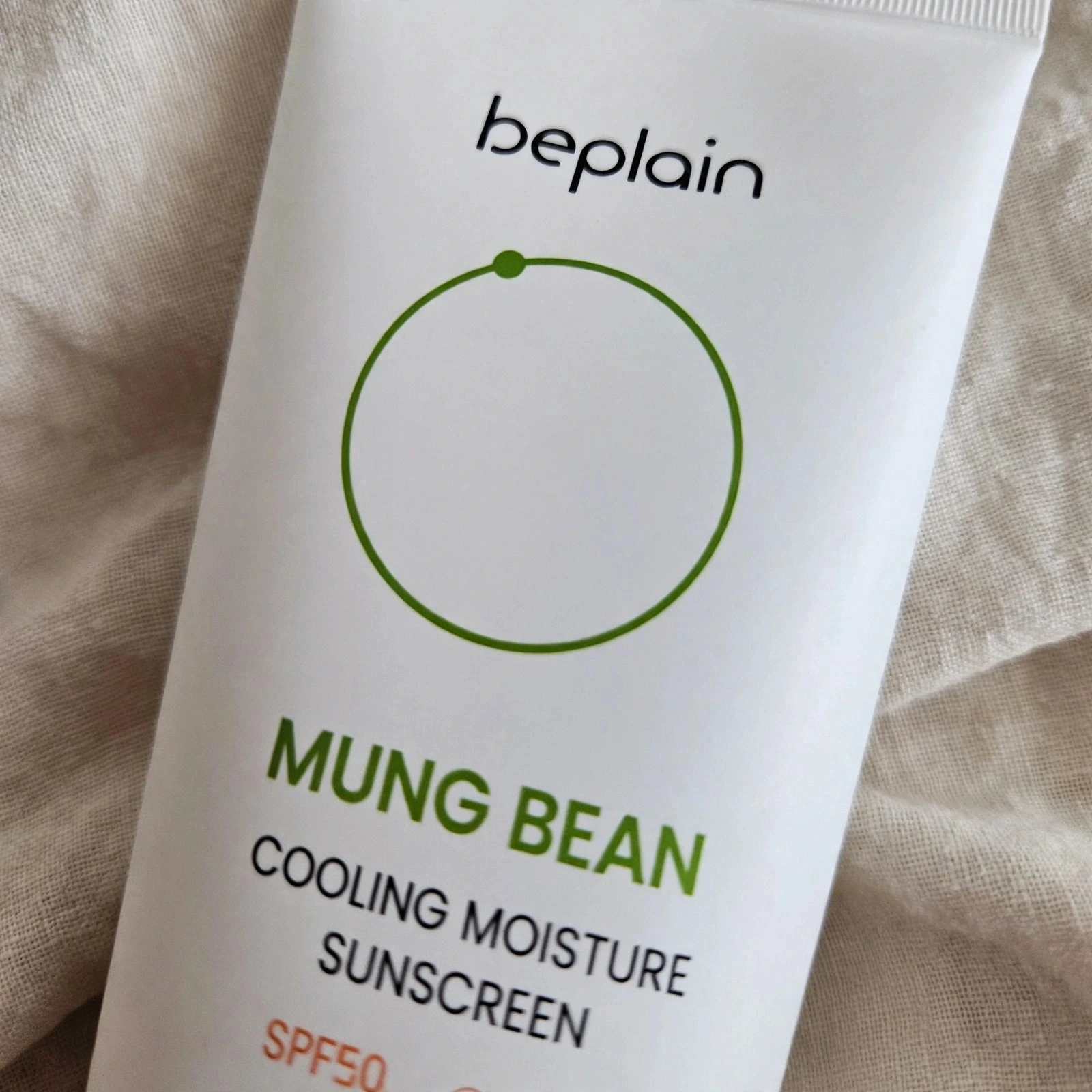 [혜리 선크림 1+1] 비플레인 녹두 쿨링 수분 선크림 SPF50+ PA++++끈적임 제로! 화잘먹 인생 선크림 정착기