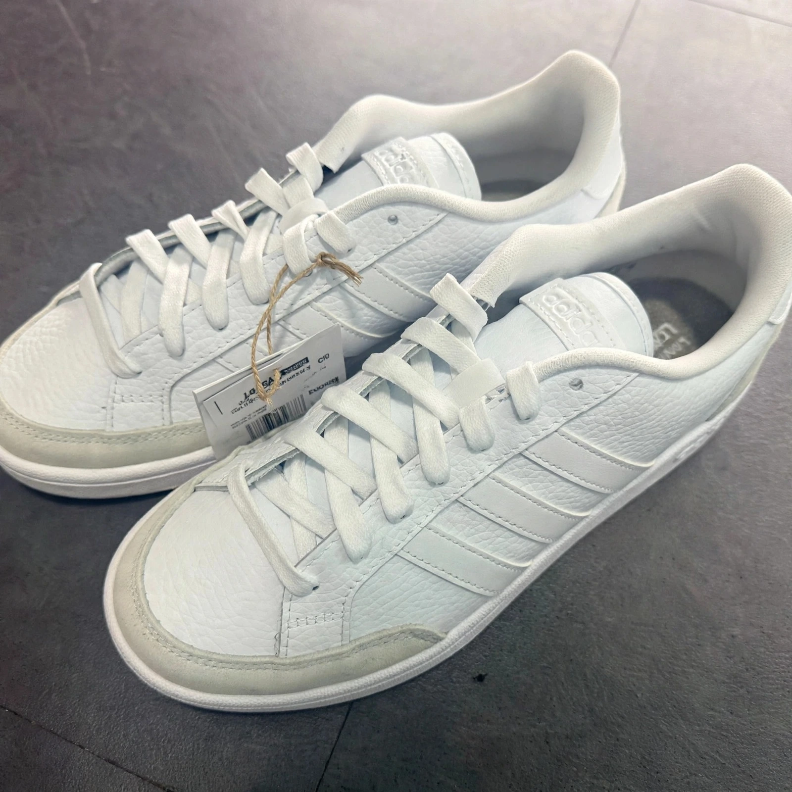 [슈퍼특가] 아디다스 Grand Court SE Shoes (FW6689)매일 신어도 질리지 않는 데일리 스니커즈 추천 & 솔직 사이즈 팁